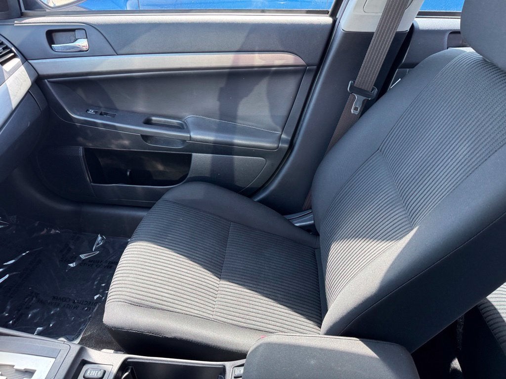 2015 Mitsubishi Lancer SE