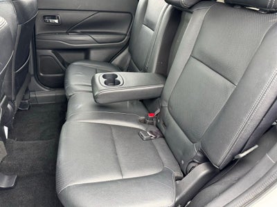 2016 Mitsubishi Outlander ES