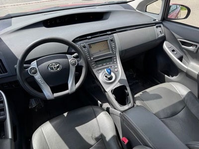 2010 Toyota Prius III