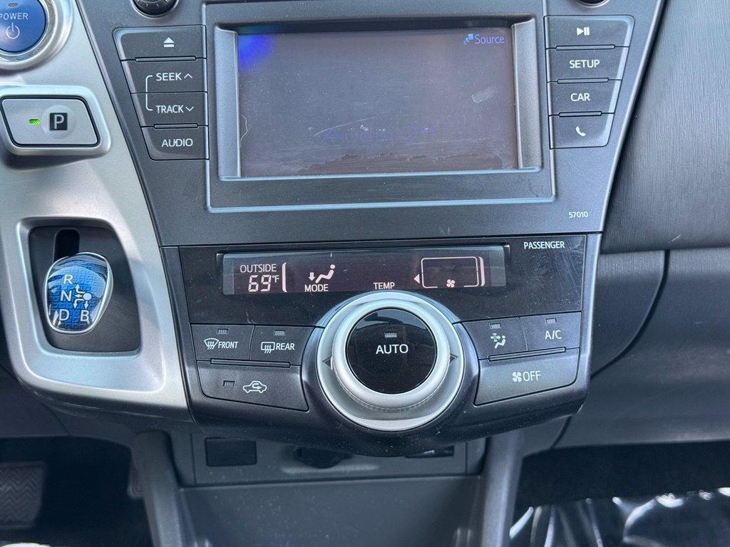 2014 Toyota Prius v Two