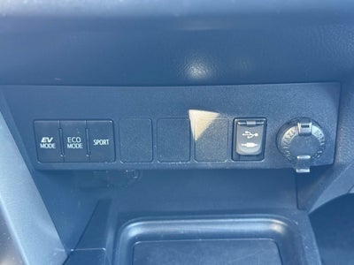 2018 Toyota RAV4 Hybrid LE