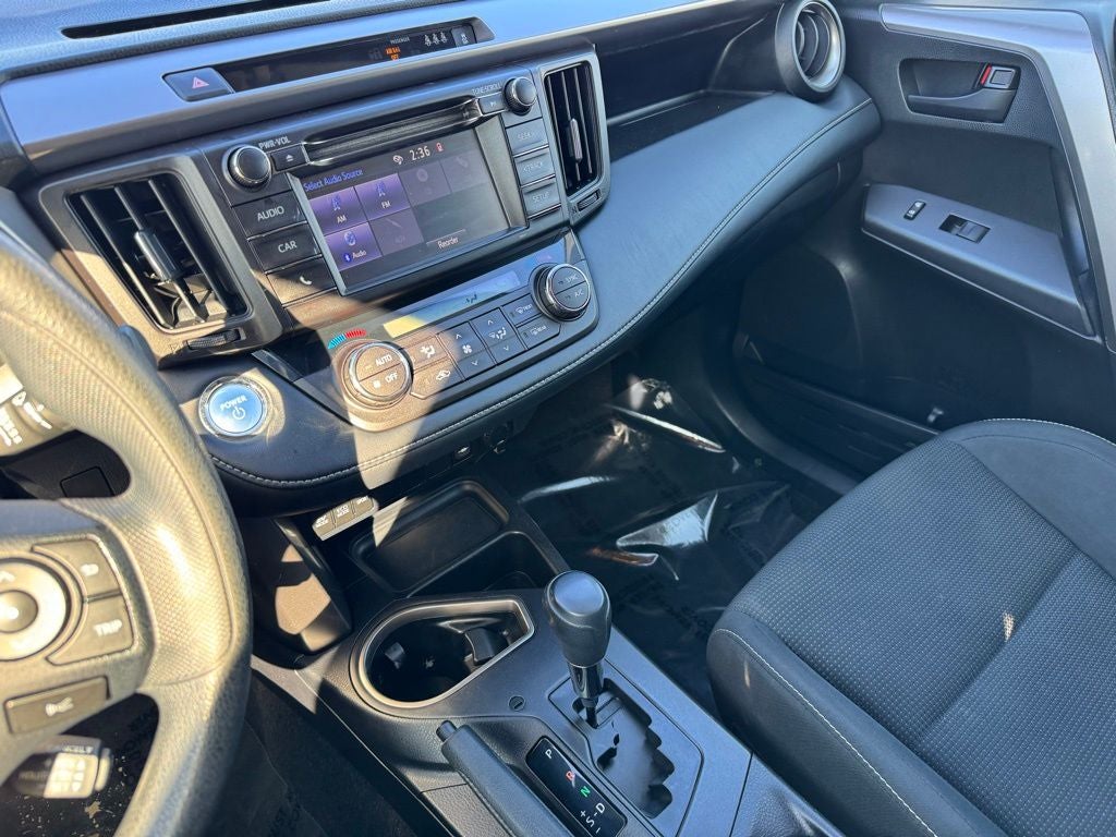 2018 Toyota RAV4 Hybrid LE