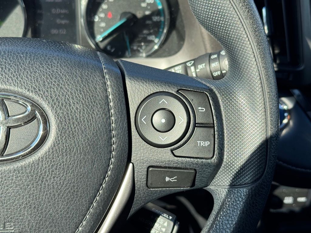 2018 Toyota RAV4 Hybrid LE