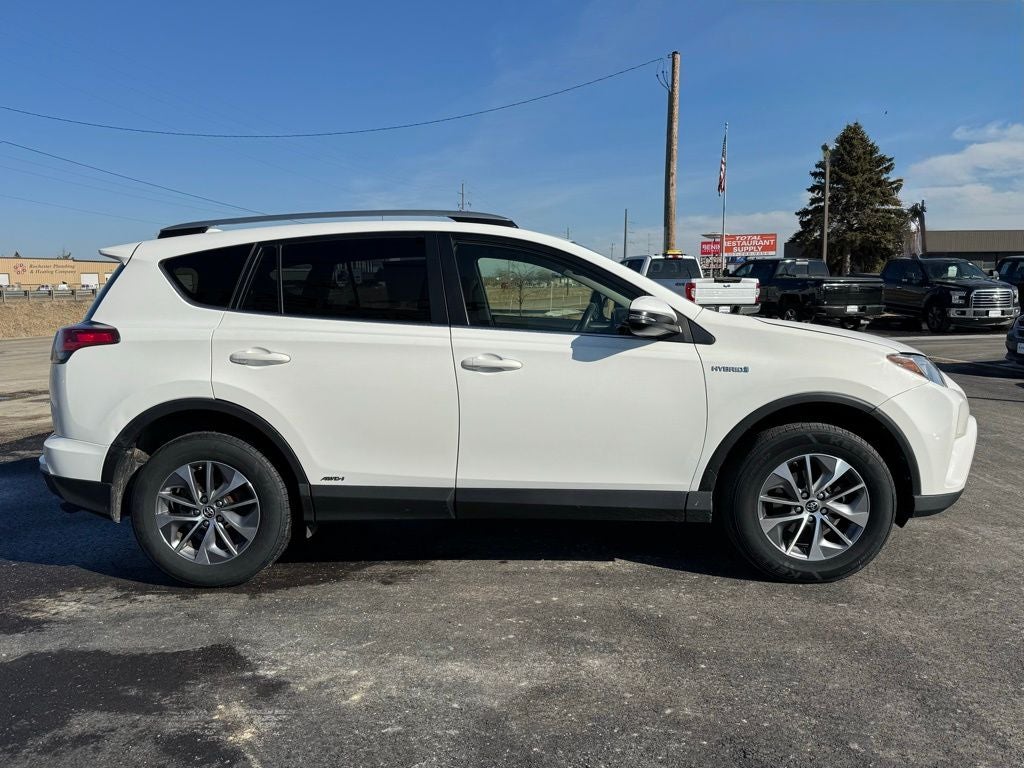 2018 Toyota RAV4 Hybrid LE