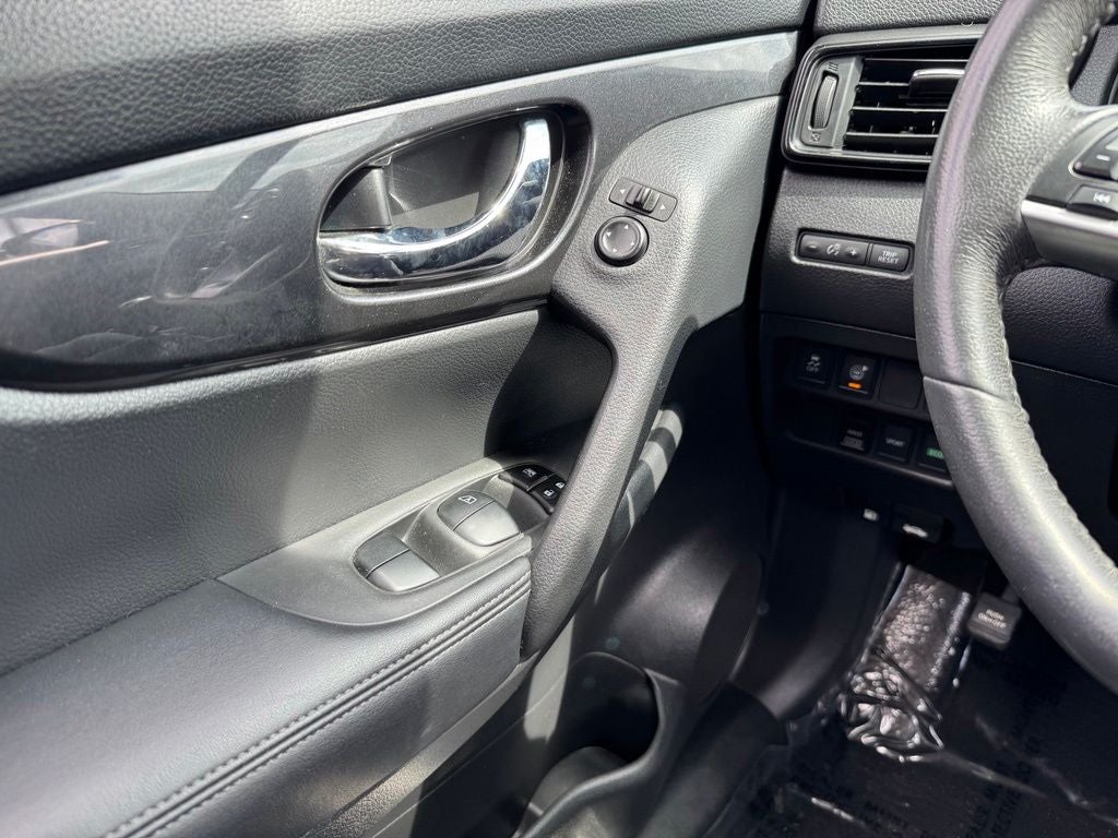 2017 Nissan Rogue SV AWD
