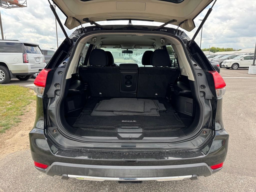2017 Nissan Rogue SV AWD