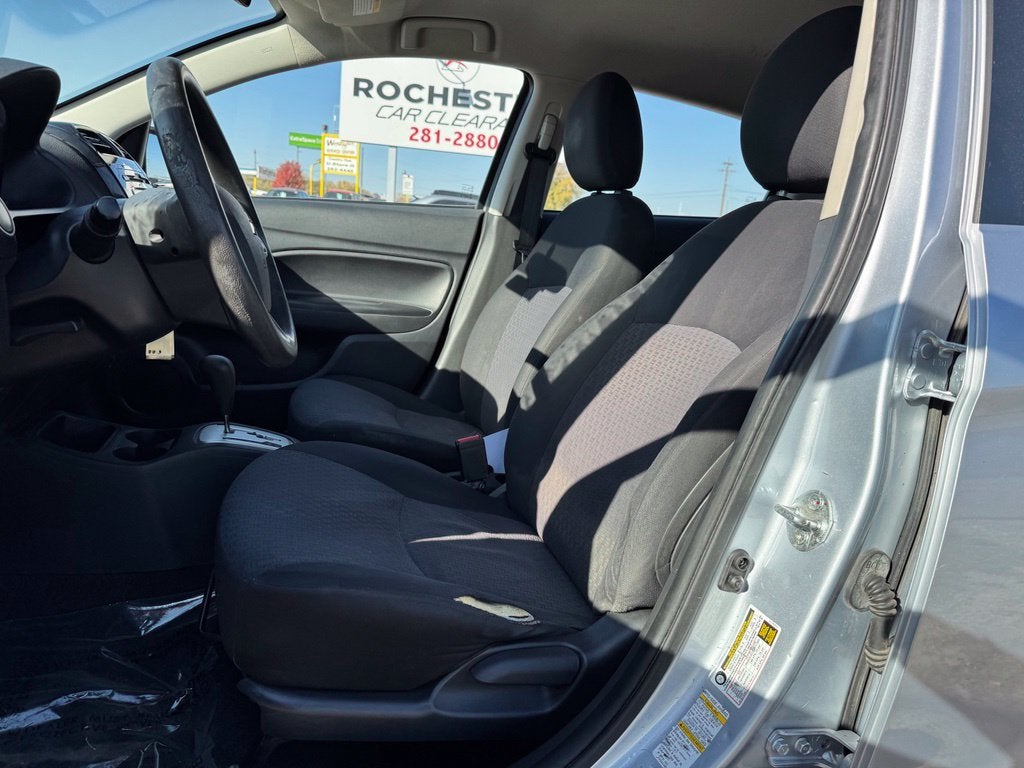 2017 Mitsubishi Mirage ES