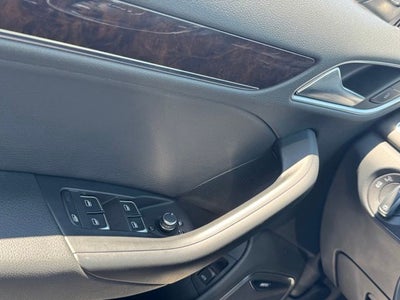 2016 Audi Q3 2.0T Prestige quattro