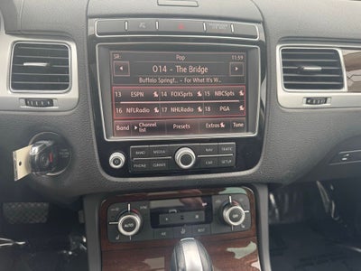 2015 Volkswagen Touareg V6 TDI Lux