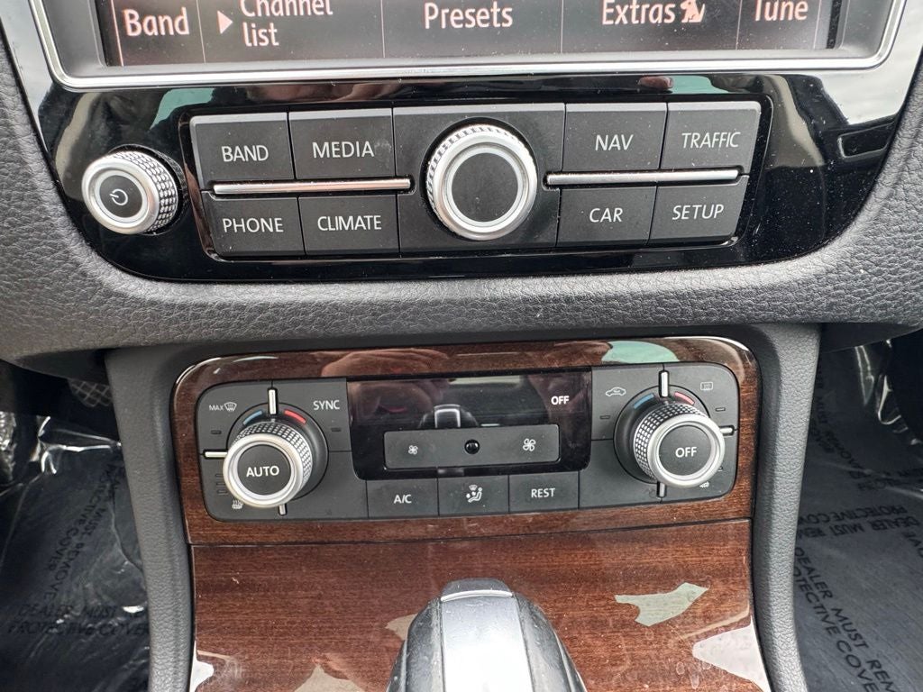 2015 Volkswagen Touareg V6 TDI Lux