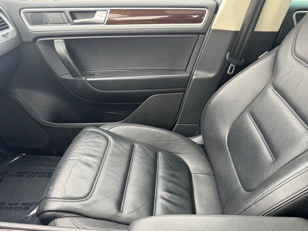 2015 Volkswagen Touareg V6 TDI Lux
