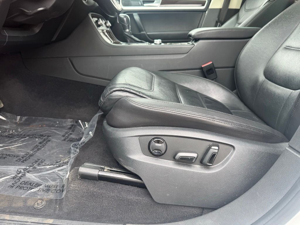 2015 Volkswagen Touareg V6 TDI Lux