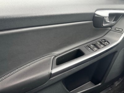 2016 Volvo XC60 T6 Drive-E